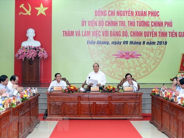 PM asks Tien Giang to boost growth based on farming, tourism, logistics hinh anh 1