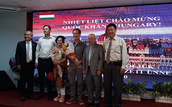 Gathering celebrates Hungary’s National Day in HCM City hinh anh 1
