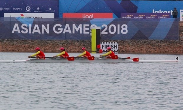 ASIAD 2018: Vietnamese rowers bring home one more silver hinh anh 1