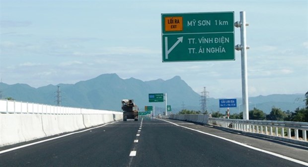 Da Nang-Quang Ngai expressway to be inaugurated on National Day hinh anh 1