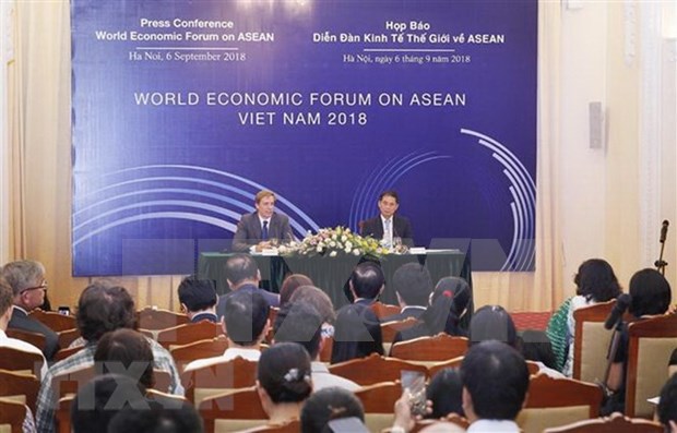 Over 1,000 world leaders, executives register for WEF ASEAN 2018 hinh anh 1