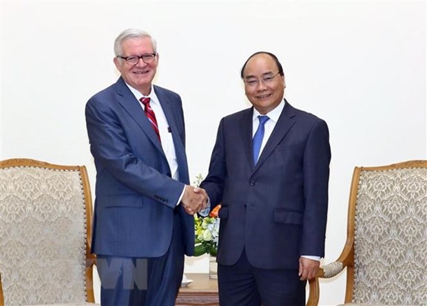 PM Nguyen Xuan Phuc receives US Under Secretary of Commerce hinh anh 1