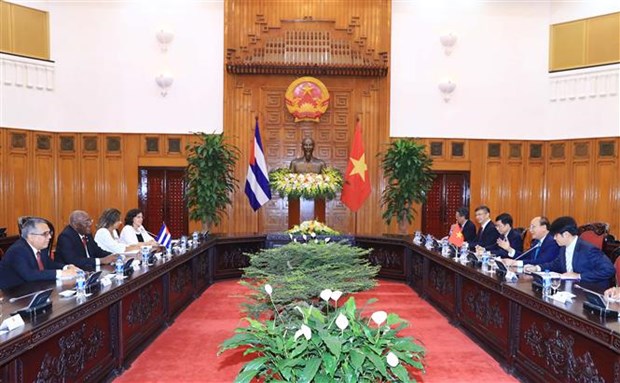 Vietnam always treasures ties with Cuba: PM hinh anh 1