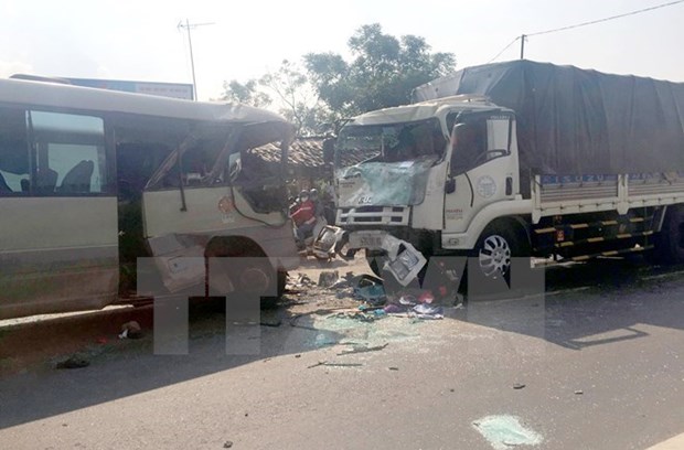 Traffic accidents kill 6,012 people in nine months hinh anh 1