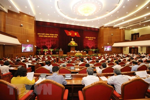 Fourth working day of Party Central Committee’s 8th plenum hinh anh 1