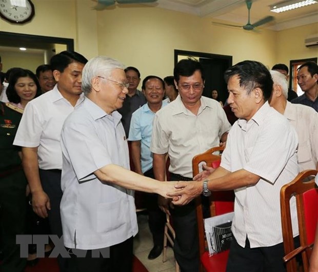 Party chief highlights fight against corruption, wastefulness hinh anh 1