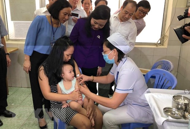 Campaign launched in HCM City to prevent measles, HFM outbreak hinh anh 1