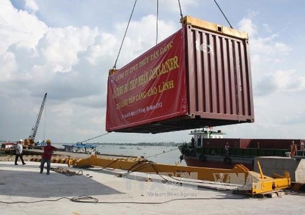 Mekong Delta ports need better linkages to increase efficiency hinh anh 1