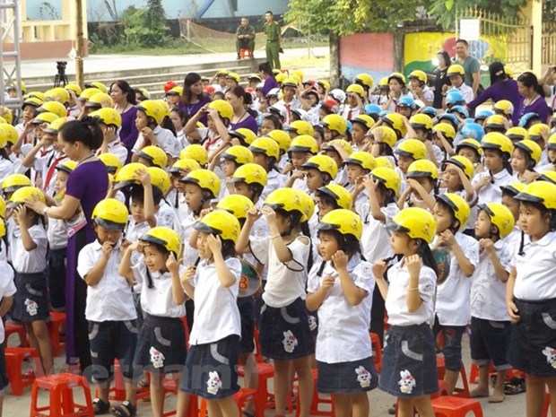 Hanoi: RoK-backed project helps ensure traffic safety for students hinh anh 1