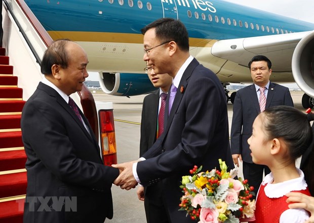 Prime Minister arrives in Shanghai for CIIE 2018 hinh anh 1