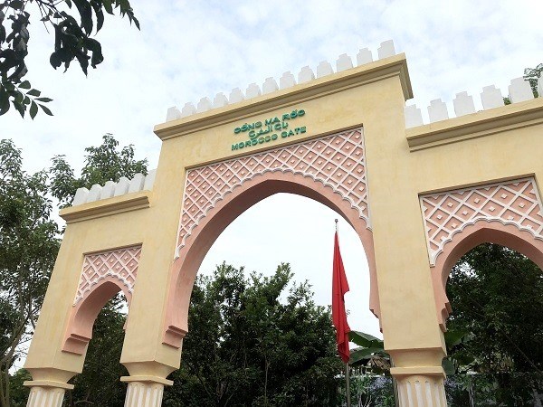 Gate renovated to strengthen Vietnam-Morocco friendship hinh anh 1