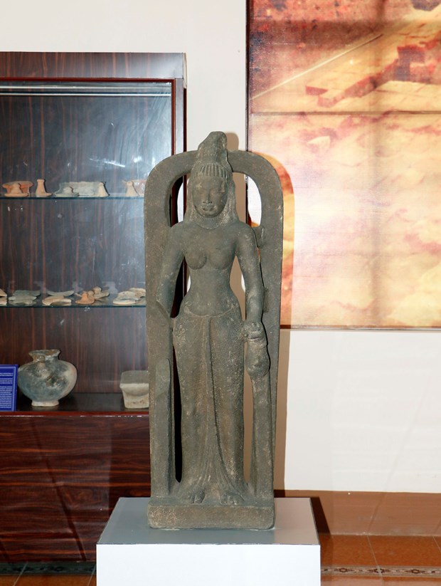 First Saraswati goddess statue found in Vietnam on display hinh anh 1