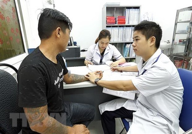 HIV carriers registered with health insurance reach 89 percent hinh anh 1