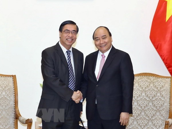 PM urges further support for overseas Vietnamese hinh anh 1