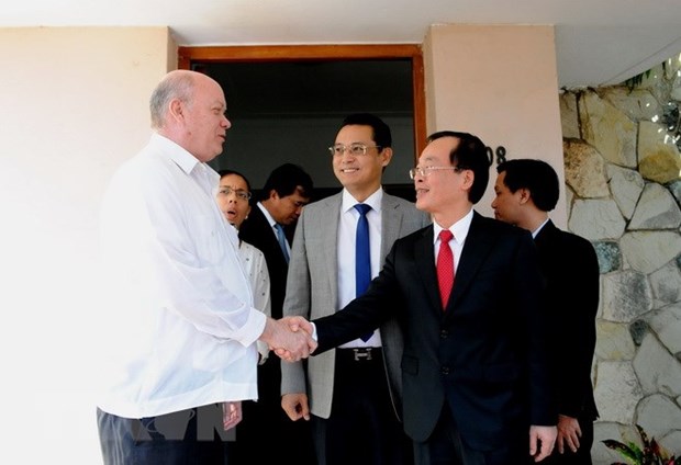 Vietnam-Cuba Inter-Governmental Committee convenes meeting hinh anh 1