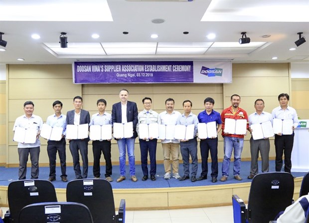 Local companies join industrial supplier group hinh anh 1