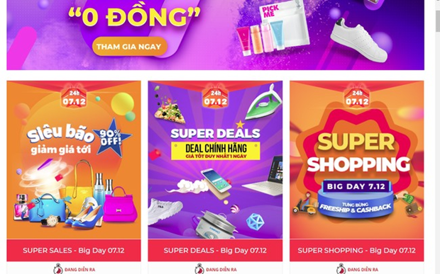 ​Online Friday kicks off with 5,000 promotional products hinh anh 1