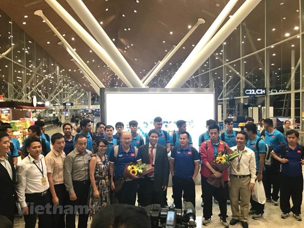 Vietnam’s national football team welcomed in Malaysia hinh anh 1