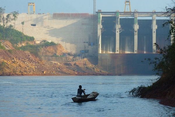 Potential impacts of Lao Pak Lay hydropower project discussed in Hanoi hinh anh 1