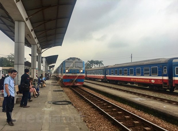 Train tourism promotion programme launched in Da Nang hinh anh 1