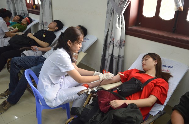 Thousands donate blood on Red Sunday nationwide hinh anh 1