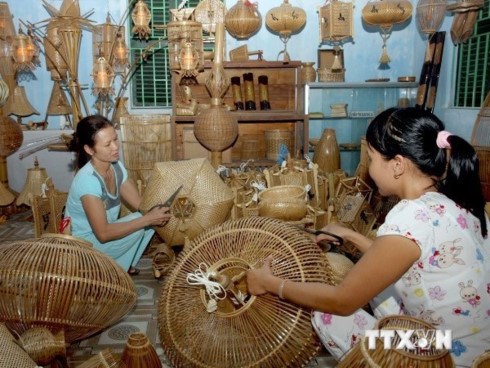 Hue festival honours traditional crafts hinh anh 1