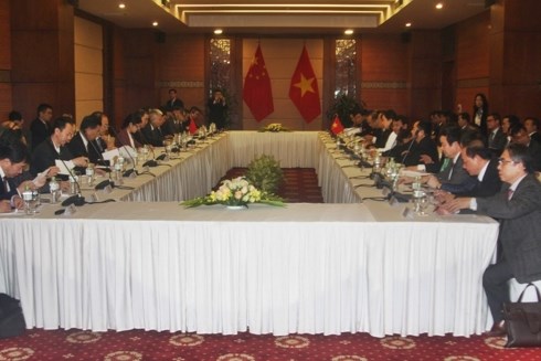 Vietnam, China hold gov’t-level negotiation on territory, border hinh anh 1