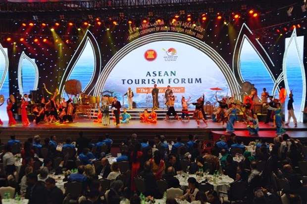 ASEAN Tourism Forum 2019 opens in Ha Long hinh anh 1