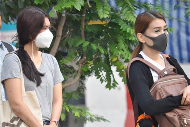 Hundreds of plants closed to fight air pollution in Bangkok hinh anh 1