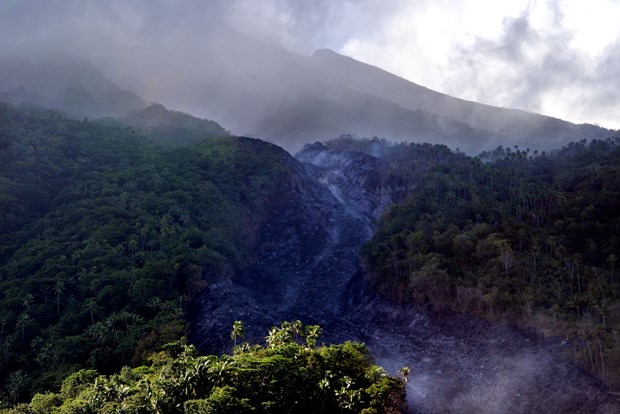 Indonesia: residents urged to evacuate from Karangetang volcano area hinh anh 1