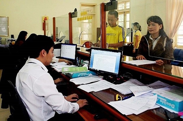 Ministry accepts comments on civil servant law hinh anh 1