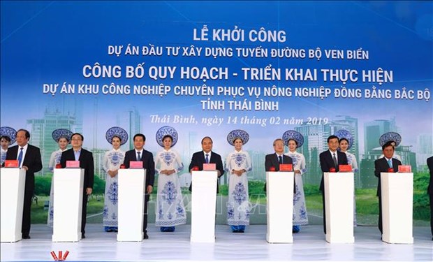 PM orders start of work on major projects in Thai Binh hinh anh 1