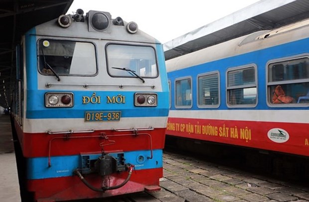 Free train tickets offered to foreign reporters to DPRK-USA Summit hinh anh 1