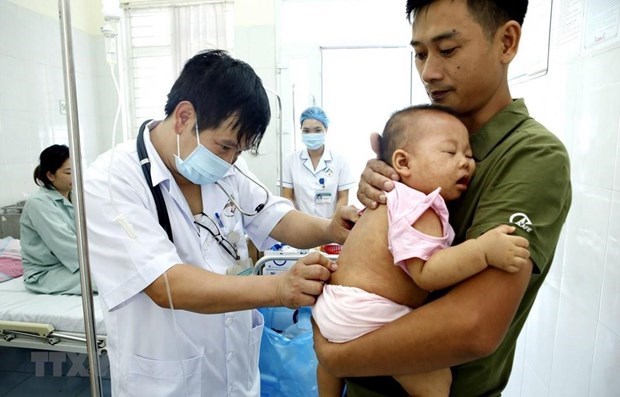 HCM City: New cases of communicable diseases slowly drop hinh anh 1