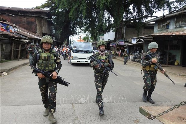 Philippines intensifies anti-terrorism operation in southern region hinh anh 1