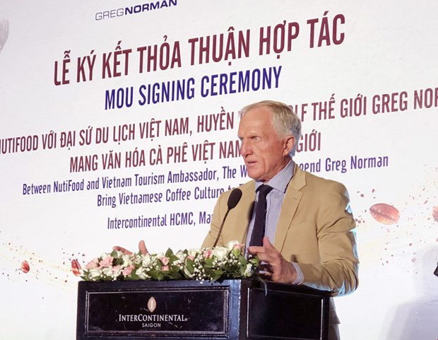 Golf legend, NutiFood ink deal to popularise Vietnamese coffee hinh anh 1