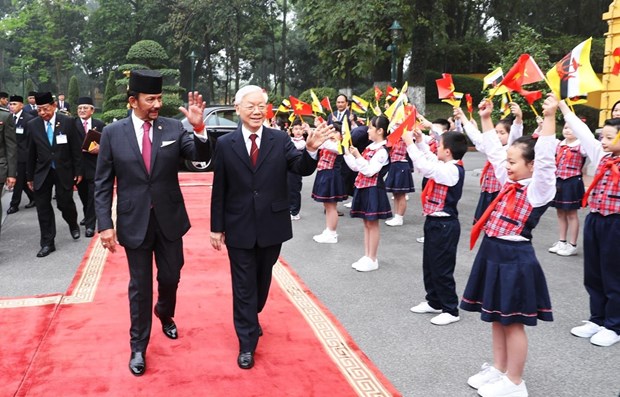 President hosts welcome ceremony for Brunei Sultan hinh anh 1