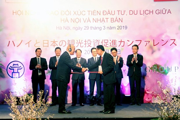 Hanoi promotes investment-tourism cooperation with Japan hinh anh 1
