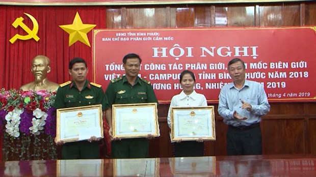 Binh Phuoc finishes building auxiliary border markers with Cambodia hinh anh 1