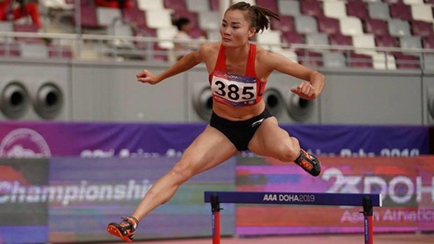 Runner secures gold medal in Asian athletics championships hinh anh 1