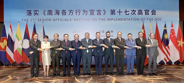 ASEAN, Chinese officials convene 17th meeting on DOC implementation hinh anh 1