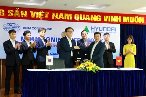 Vinaconex seals cooperation deal with foreign partner hinh anh 1