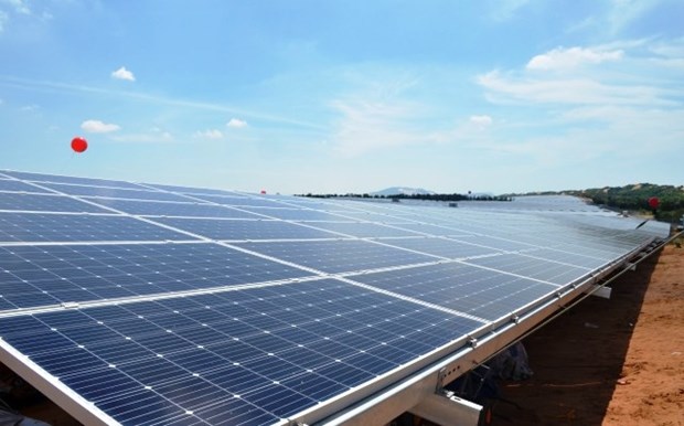 Solar power plant in Binh Thuan inaugurated hinh anh 1