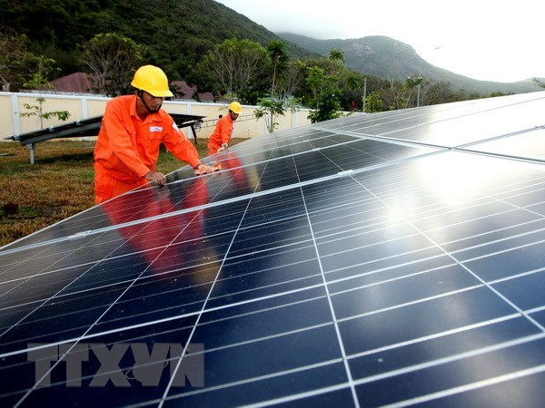 Rooftop solar power output of central region to increase to 48 MWp in 2019 hinh anh 1
