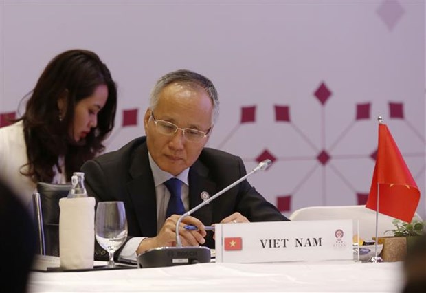 ASEAN economic ministers discuss RCEP talks hinh anh 1