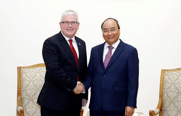 PM lauds Australian ambassador’s contributions to Vietnam hinh anh 1
