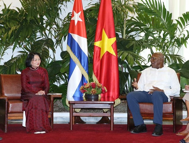 Vice Presidents talk ways to reinforce Vietnam-Cuba relations hinh anh 1