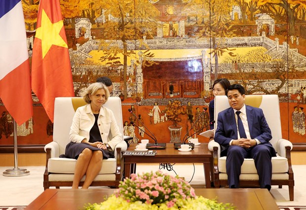 Hanoi, Ile-de-France region to solidify cooperation hinh anh 1