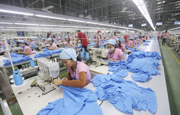 Government asks for measures to restructure industrial sector hinh anh 1
