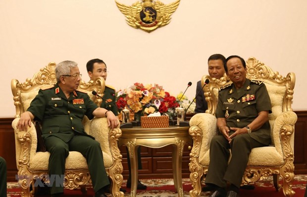 Vietnam, Cambodia look to deepen defence cooperation hinh anh 1
